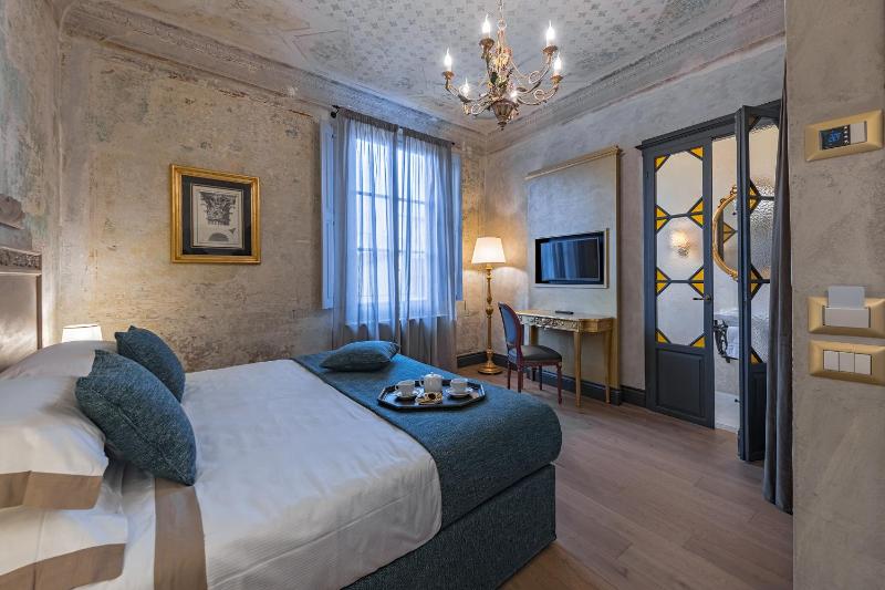 Цены на Soggiorni D'Arte Apartments by Mamo Florence в Флоренции