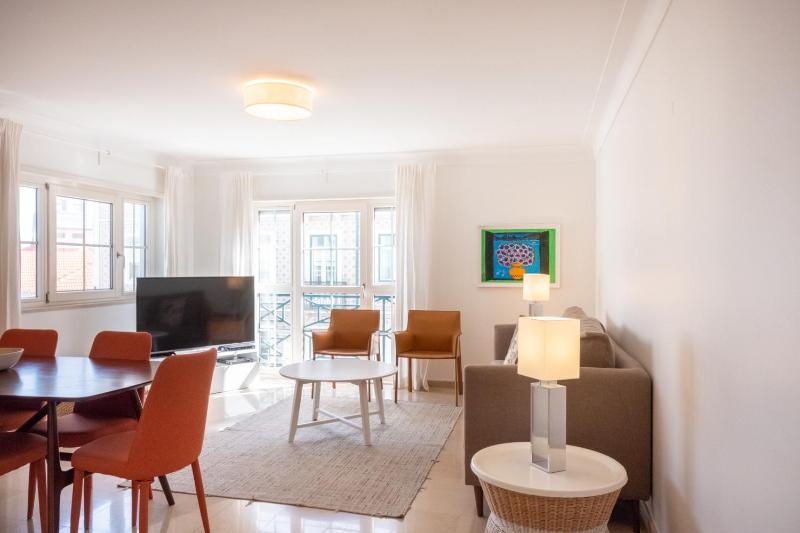 Stylish and Beautiful Apartment with Parking 24 by Lisbonne Collection — отзывы гостей и цены