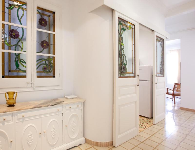 Casa Muntaner — отель с удобствами в Барселоне