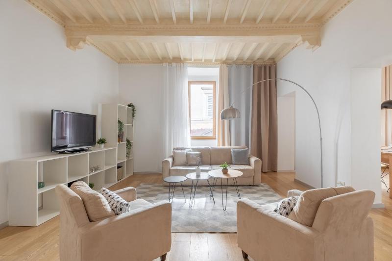 IFlat Navona White and Stylish Apartment — отель с удобствами в Риме