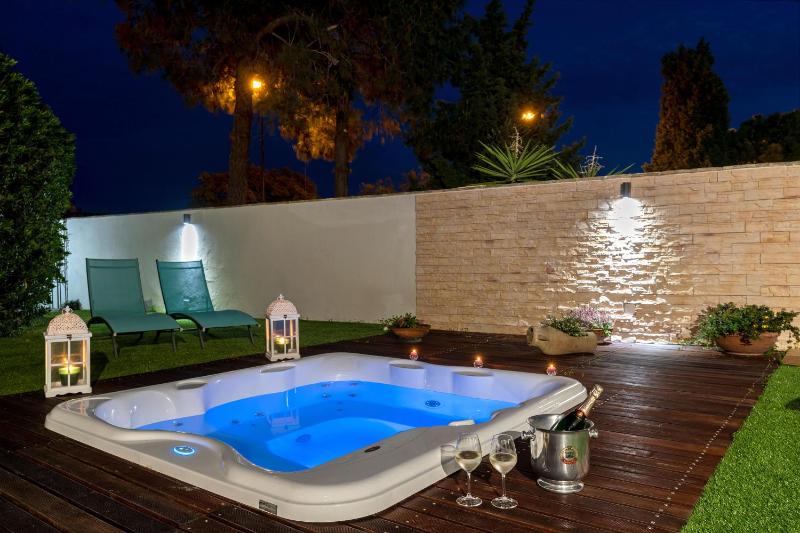 Villa Lina a Pula - Incantevole B&B vista fiume