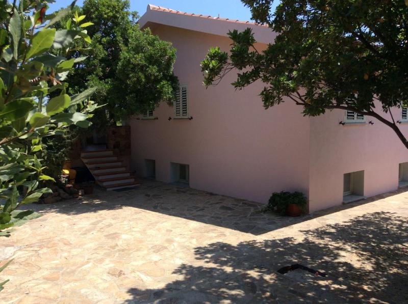 Casa Verde a Budoni - Oasi di Relax nel Verde
