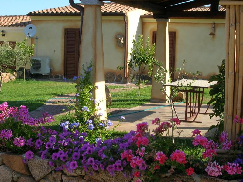 Villa Delfino a Tanaunella - Casa Vacanze Fronte Mare