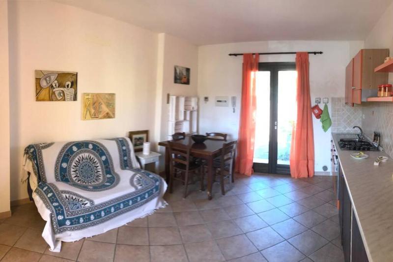 Residenza del Sole a Valledoria - Spazioso alloggio con giardino