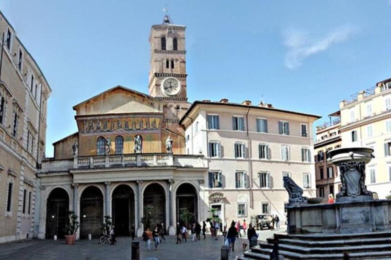 Цены на Porta Portese Happy House, Trastevere steps в Риме