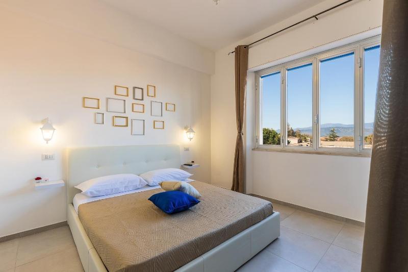 H14 ad Arbatax - Camere Confortevoli Vicino alla Spiaggia