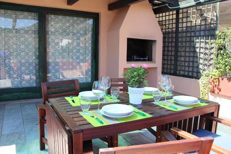 Fisky House a Domus - Elegante casa vacanze vista mare