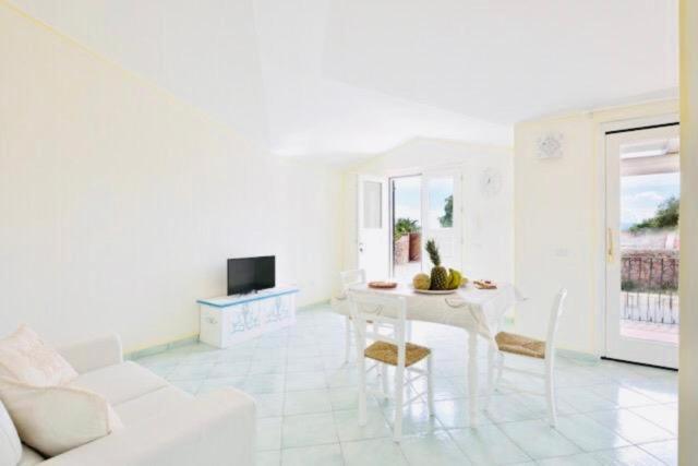 Villa Sarda ad Àrbatax - Lussuosi Appartamenti Vicino al Mare