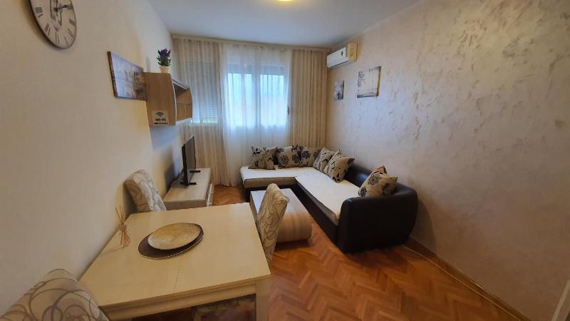 Apartman Jelena — отель с удобствами в Подгорице