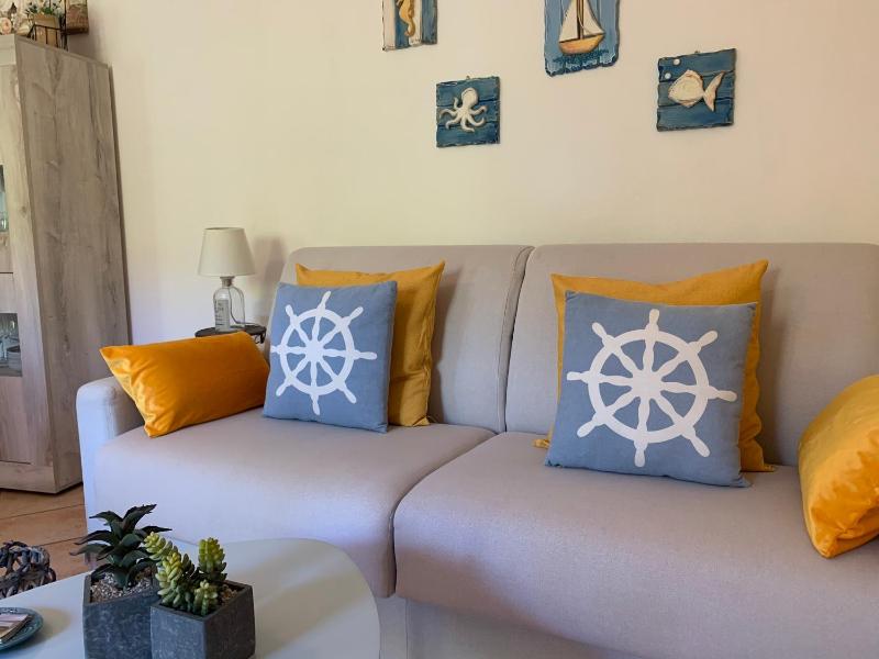 Marina Apartment a Olbia - Lussuoso alloggio con piscina