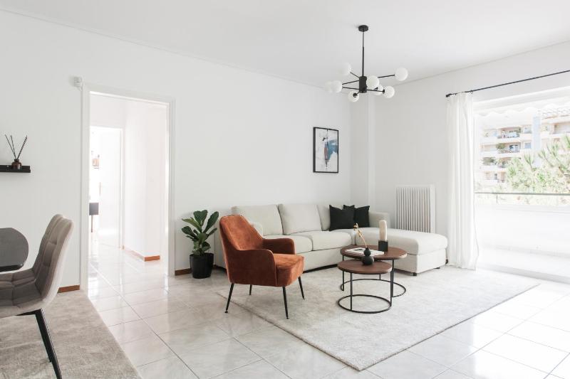 Цены на Splendid 3BR Apartment close to Olympic Stadium в Афины
