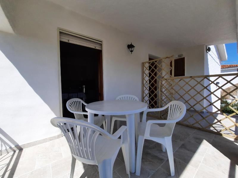 Su Cantaru a Budoni - Graziosa casa con vista città