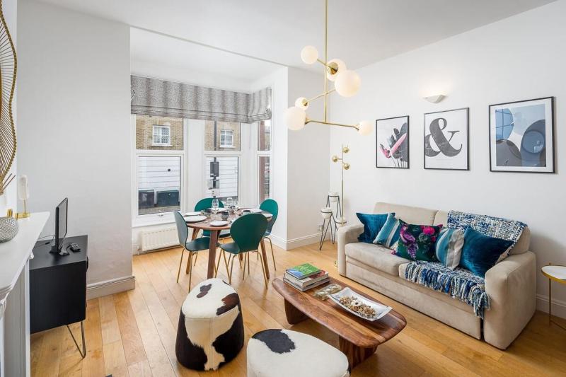 Lovely Designer 1 Bedroom Shepherd's Bush 7 min to tube — комфортный отель в Лондоне