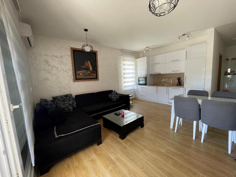 Anja Lux Apartman — забронировать отель в Будва