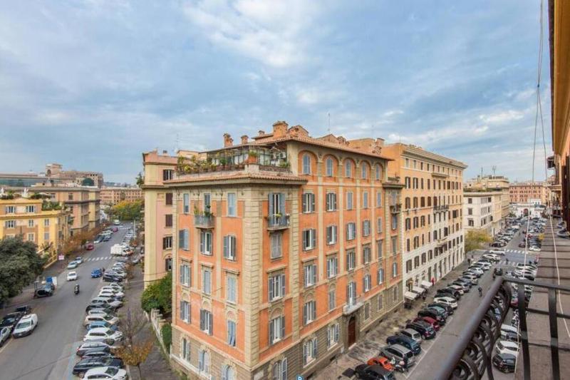 Vatican Luxury View — отель с удобствами в Риме