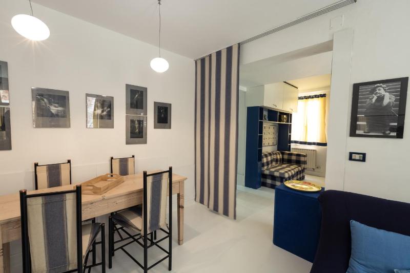 BlueYellow home in Cannaregio Air conditioning WiFi — отель с удобным расположением в Венеции