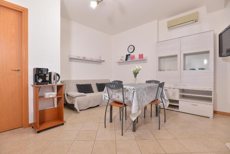 Izzhome Blue Sea a Pula - Moderno appartamento vista mare