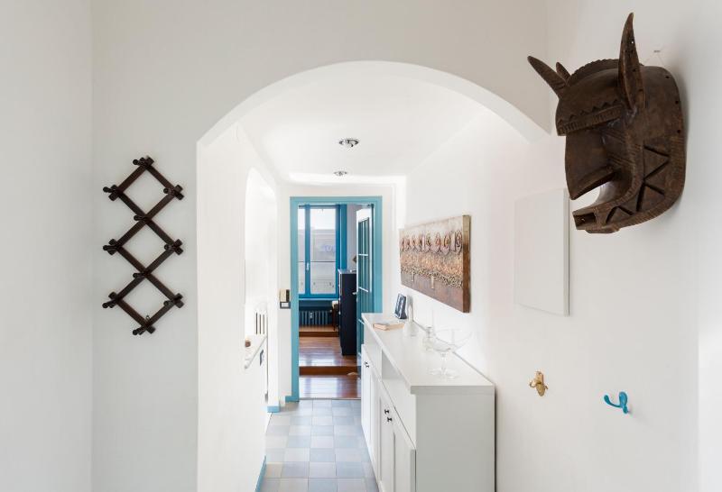 The blue nest with a view - 7th floor- Via Palestrina — отель с удобствами в Милане