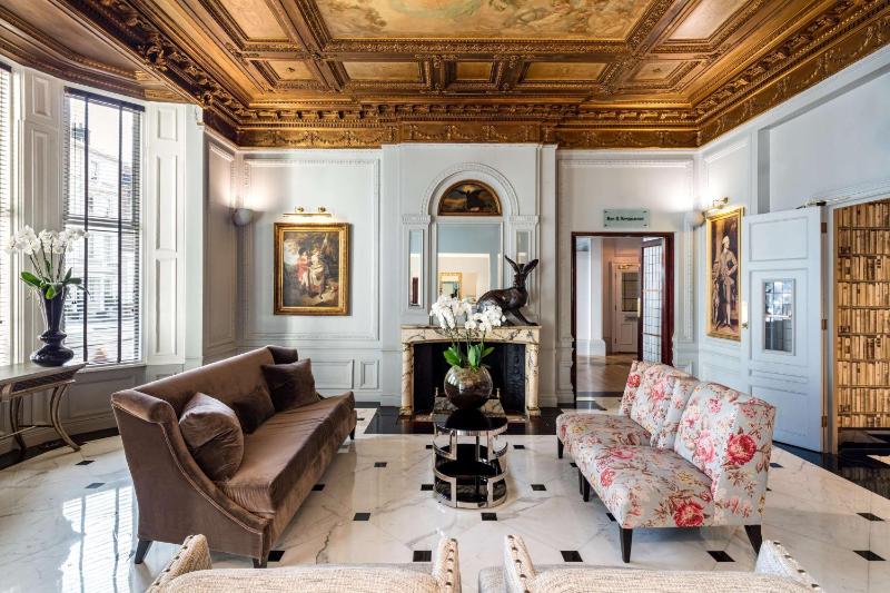 Radisson Blu Hotel, London South Kensington - formerly Vanderbilt 4 — отель в Лондоне, Соединенное Королевство