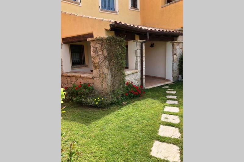 Casa di Maria a Porto Taverna - Oasi con piscina