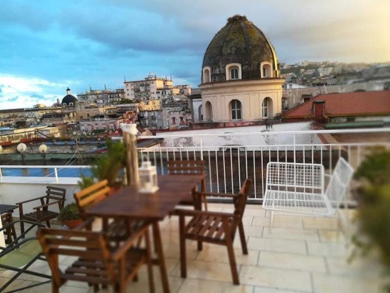 Цены на Taste of Naples with terrace в Неаполе