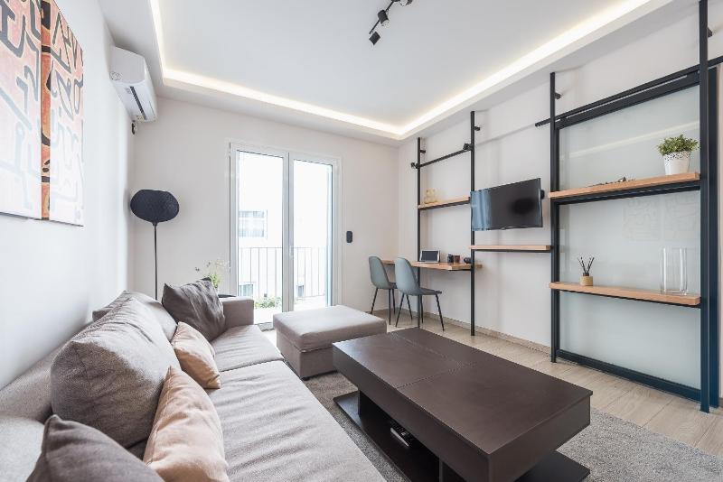 Petraki Residence 1bdr Apt with balcony 1 min from Ermou str — отель с удобным расположением в Афины