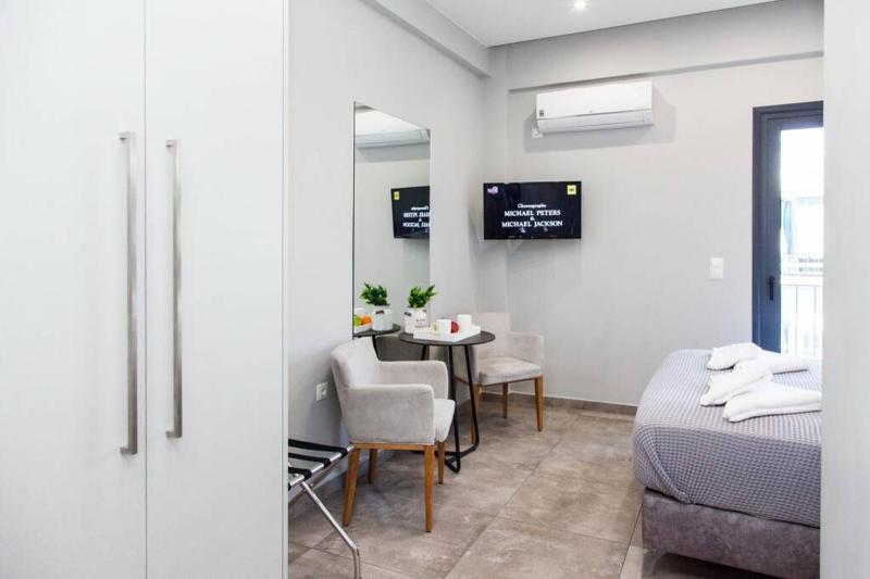D Spacious Brand New Studio Ideal for 2 D — отель в Афины, Греция