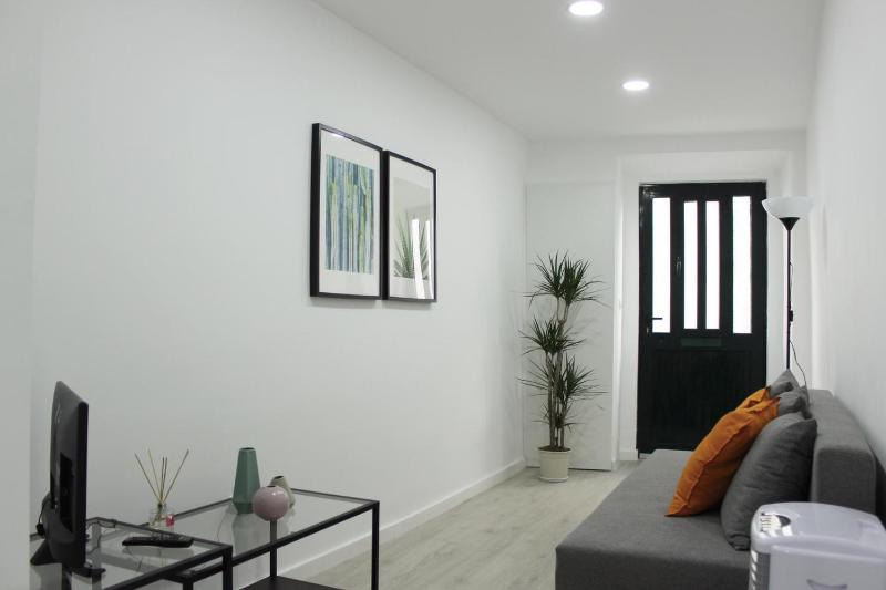 Nice and Cosy private apartment in Principe Real, Lisbon — отель с удобствами в Лиссабоне