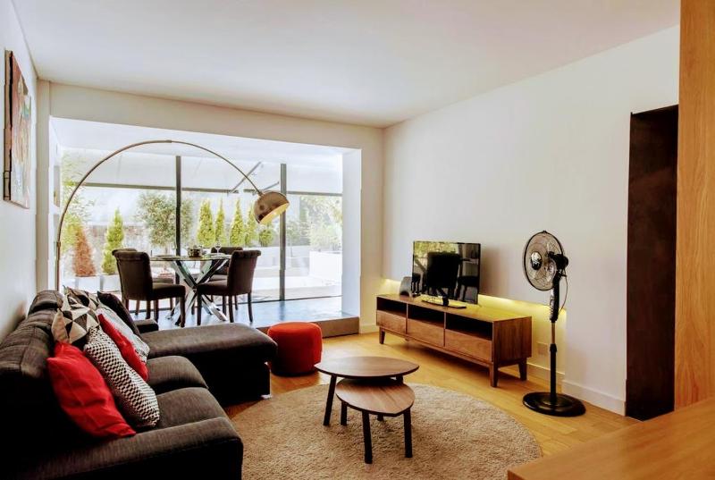 Цены на Marques de Pombal Terrace by Lisbon Village Apartments в Лиссабоне