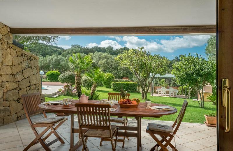 Villa Adina ad Arzachena - Lussuosa Villa con Piscina
