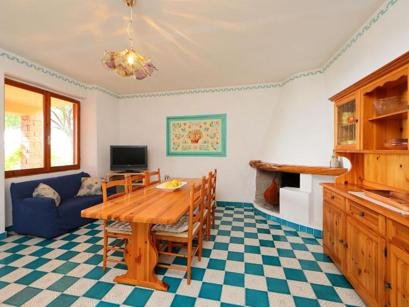 Villa Bouganville a Badesi - Lusso con Piscina