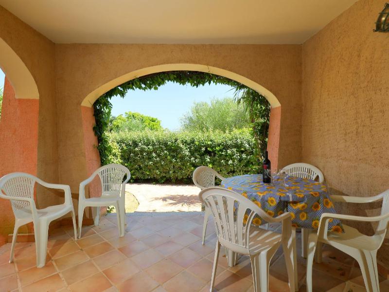 Dalia 15 a Porto San Paolo - Oasi di comfort vicino al mare