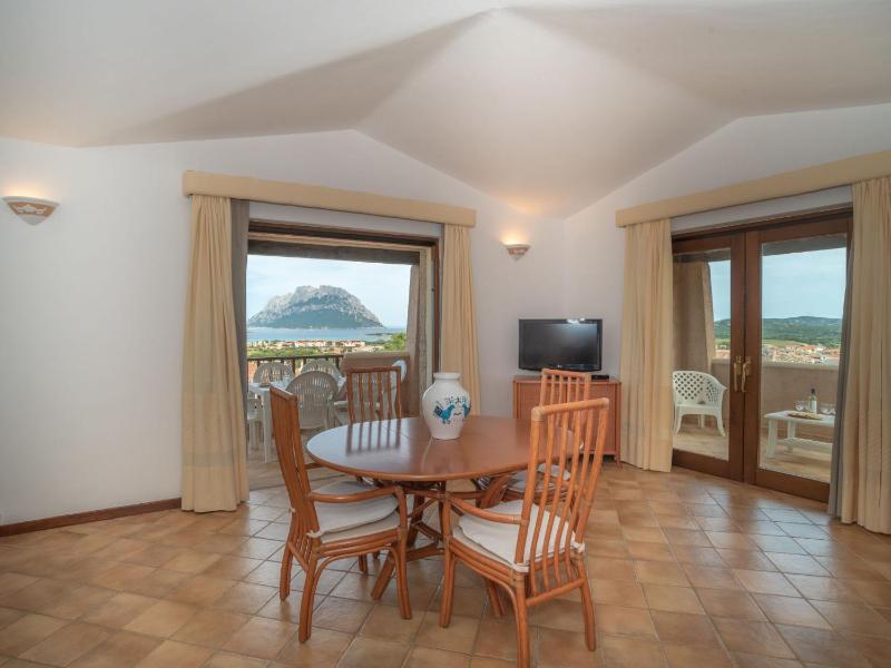 Acacia 1 a Porto San Paolo - Splendido appartamento con piscina