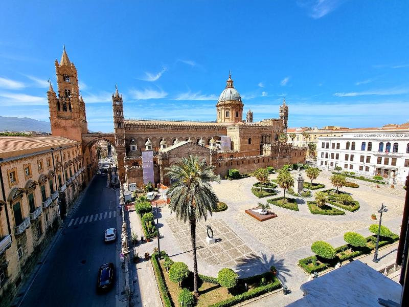 Цены на Suite Cathedral Palermo в Палермо