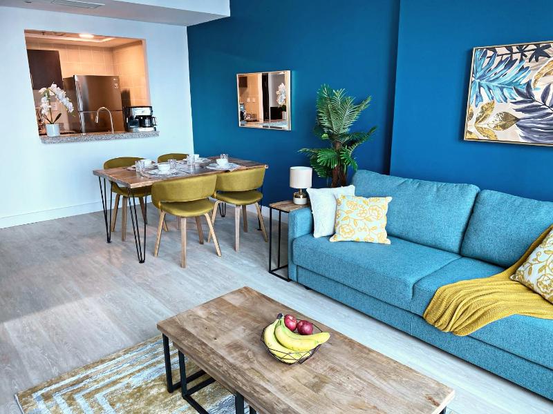 Beautiful Close to Beach Dubai Marina Apartment — забронировать отель в Дубае