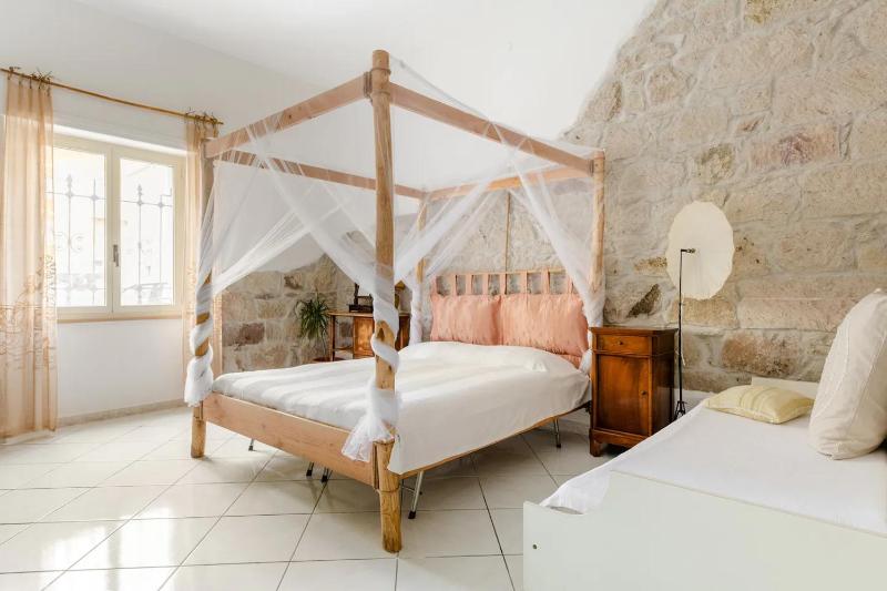 Duas Pedras a Bosa - Accogliente Appartamento con Giardino