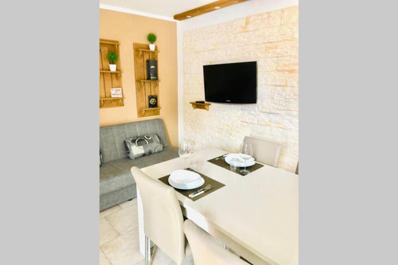 Nanna Home a Porto Torres - Spazioso Appartamento con Terrazza