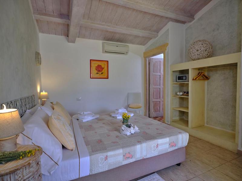 LOCANDA MURALES a Olbia - Autentico Agriturismo Sardo