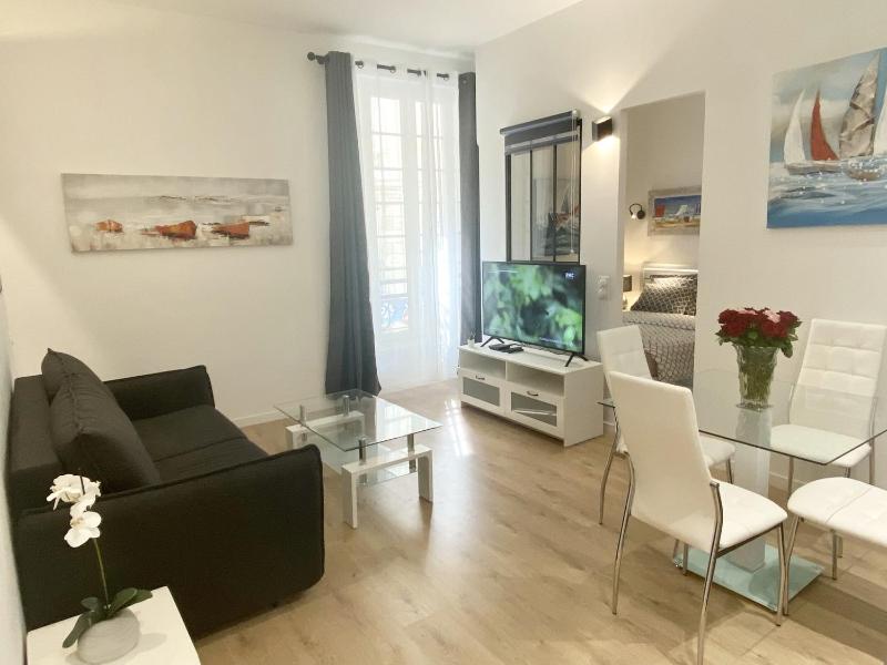 Central Modern Flat Lamartine — комфортный отель в Николь