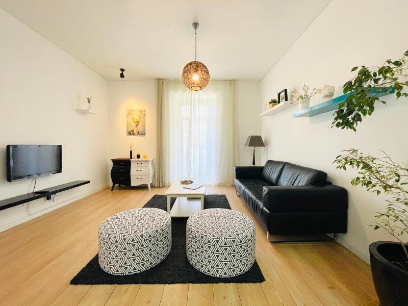 Sunny Arroios Apartment — забронировать отель в Лиссабоне