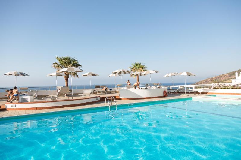 LH Pedraladda Resort a Castelsardo - Hotel con piscina
