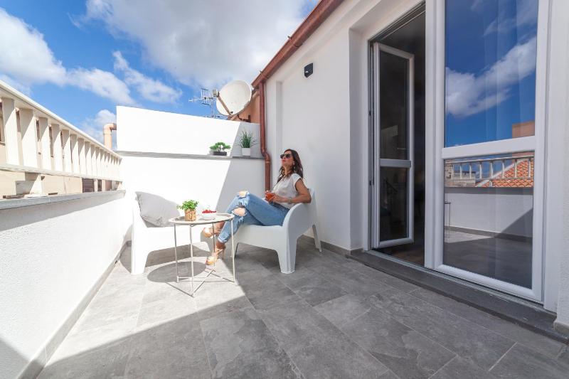 Albero della musica a Sassari - Oasi B&B con giardino