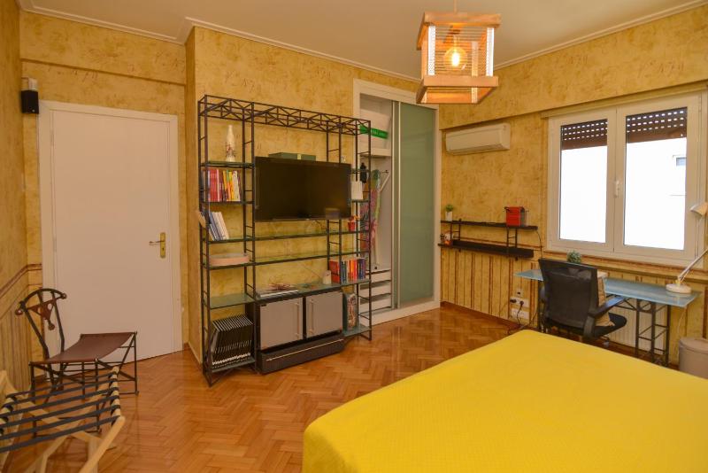 Athens Stylish studio in front of Syntagma metro stop for 2 — отзывы гостей и цены