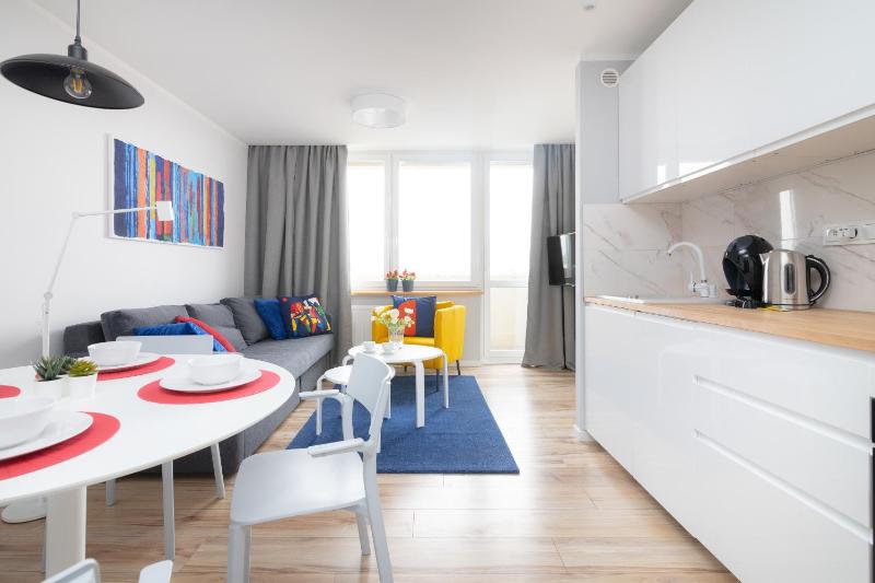 Beautiful 2 rooms flat with balcony — отзывы гостей и цены