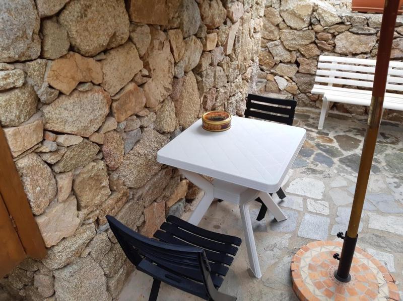 Antares Home a Olbia - Rilassante apt con giardino