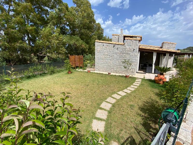Villa Ibiscus a Castiadas - Affascinante casa vicino al mare