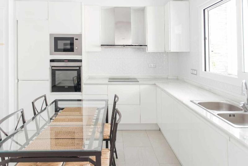 Unik Apartment Alicante — забронировать отель в Аликанте