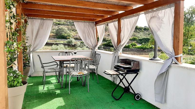 Viale Marzellinu a Cala Liberotto - Spazioso con terrazza