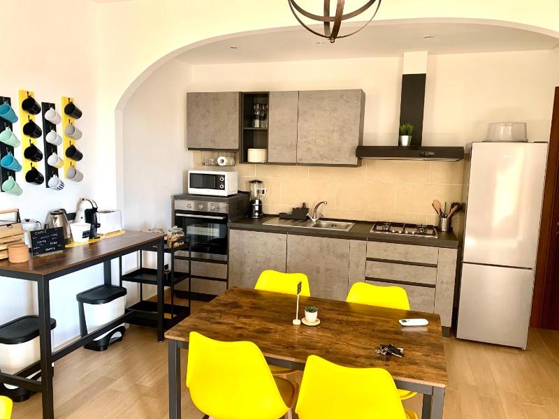 Verba Mundi a Olbia - Confortevole Casa con Terrazza