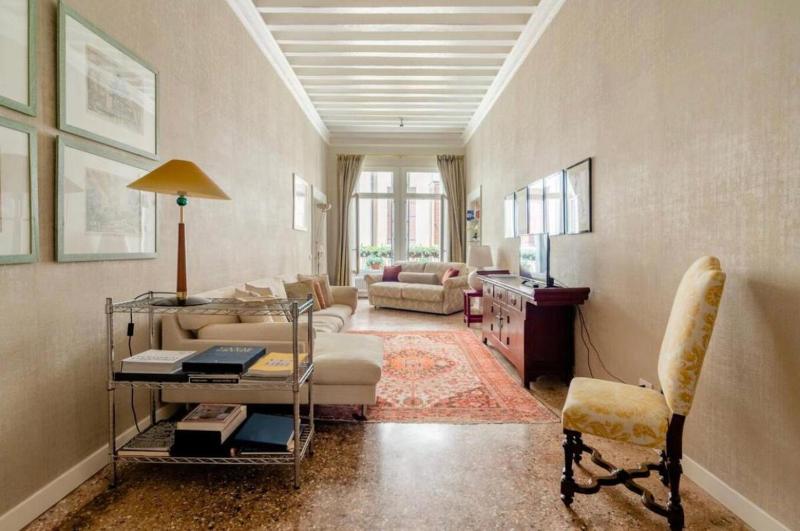 Цены на Venezia San Samuele в Венеции